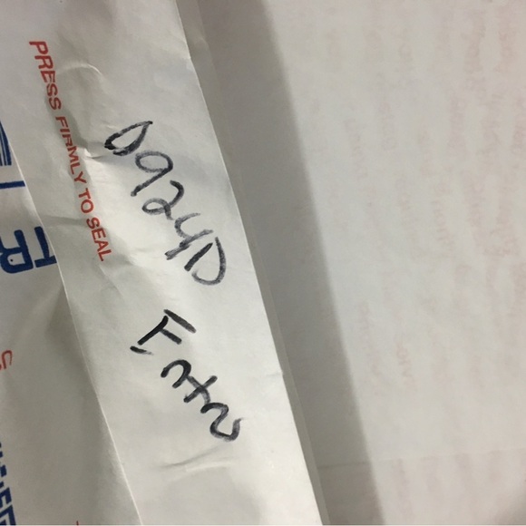 NEW Entro Women’s Striped Button Down Romper Size M - Picture 5 of 5